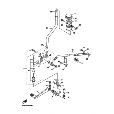 Rear master cylinder