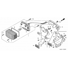 Taillight unit ass`y              

                  NPS503/5/6